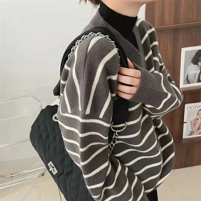 2024 Spring high quality fashion women's long sleeve V-neck striped loose large size senior sense pullover sweater