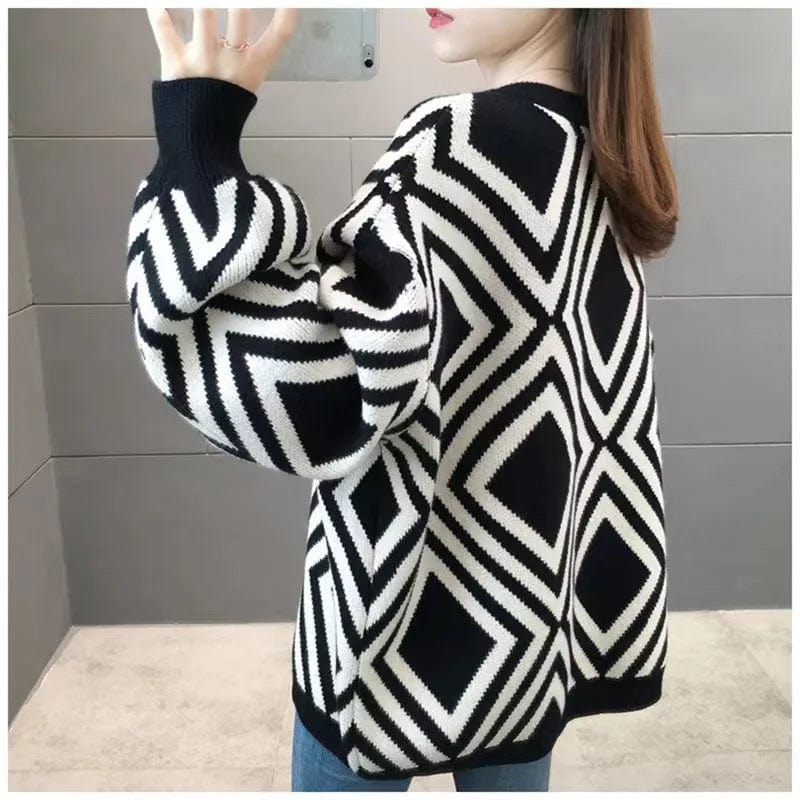 2024 spring hot high-quality fashion women's long-sleeved crew neck striped loose large-size senior sense pullover sweater