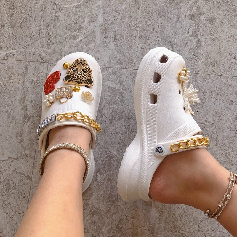 Designer Summer Women Shoes Garden Shoes Beach Sandals Chain Charms Sweet Sandals Platform Slippers Casual Shoes For Female