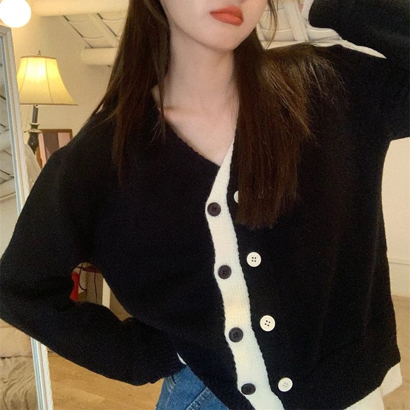 Free / 1 2024 Spring false woman v-neck long sleeve  color bumping high quality soft casual style sweater cardigan