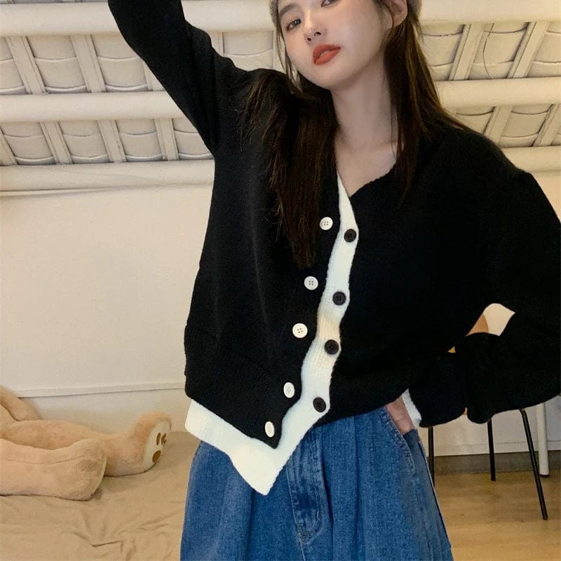 Free / 1 2024 Spring false woman v-neck long sleeve  color bumping high quality soft casual style sweater cardigan