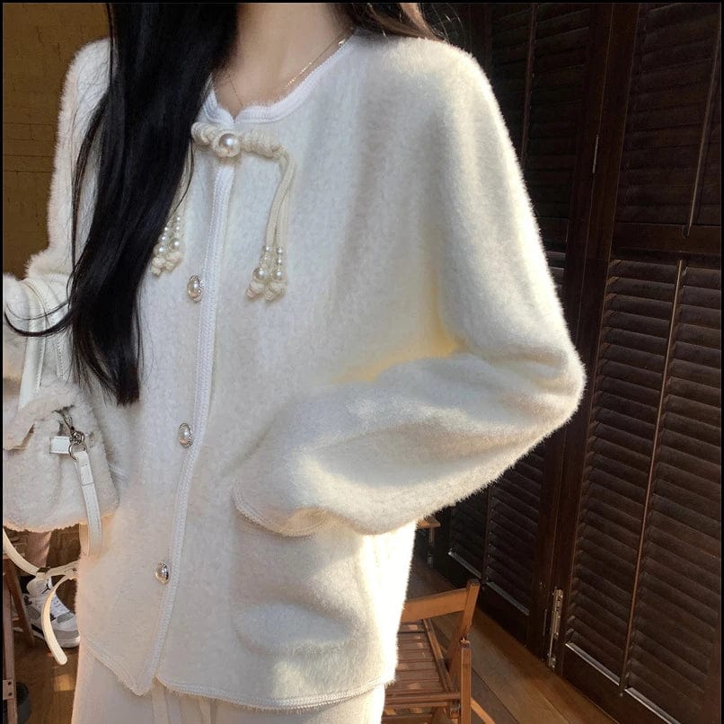 Free / White 2024 Spring new arrival long sleeve single breast fashionable women classic elegant chinese style sweater coat