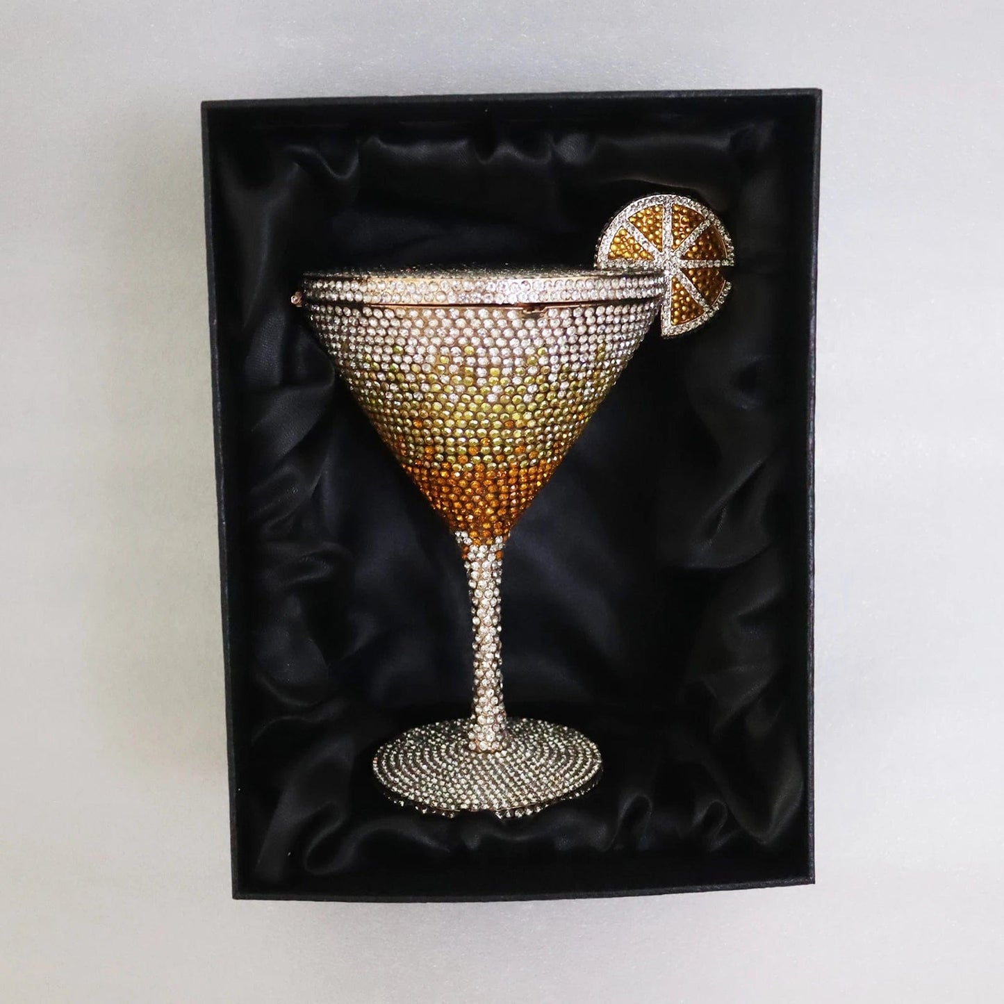 New Luxury Diamond Encrusted Crystal Rhinestone Evening Cocktail Goblet Martini Glass Dinner Lady Purse Fashion Women Clutch Bag