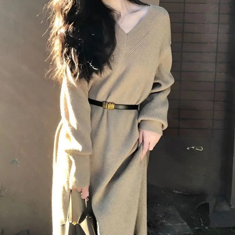 Plus Size / Khaki 2024 spring fashion lady new arrival v neck loose fit plus size with belt sweater dress