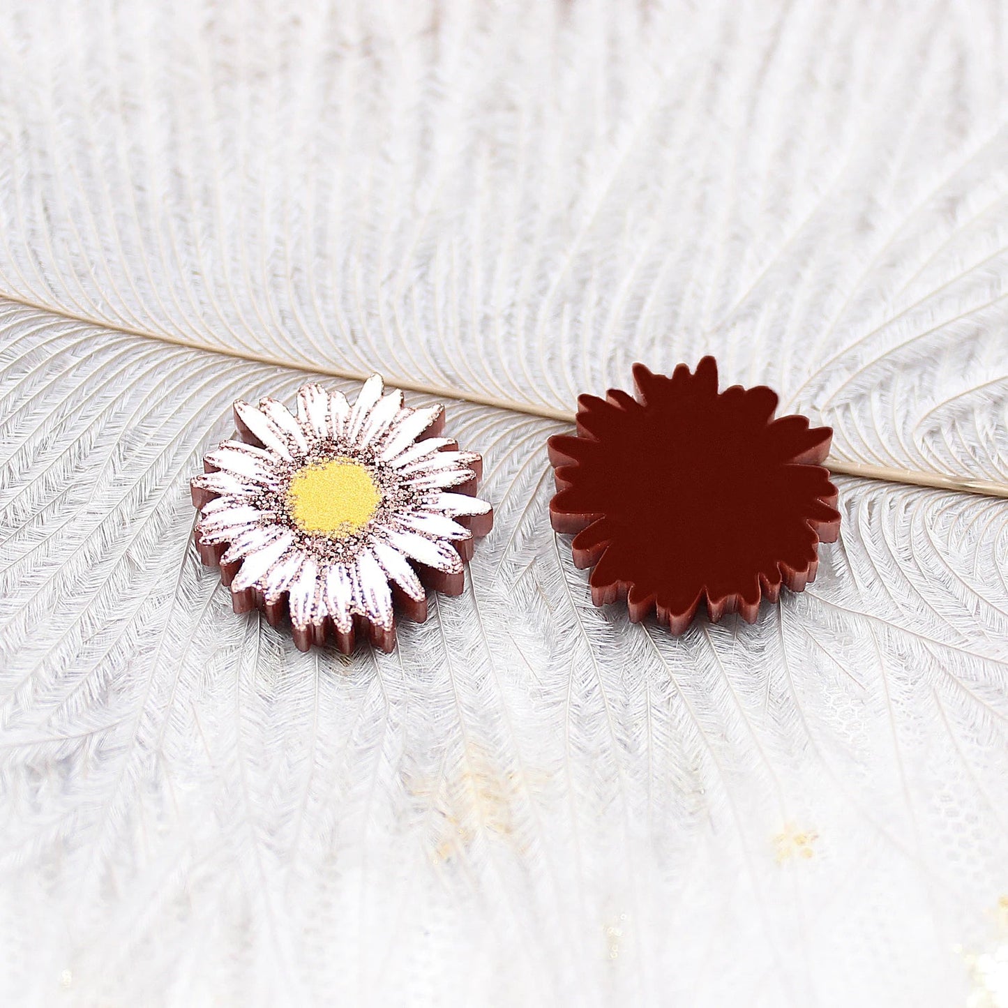 (Set of 10) PRS045AC1853 Cute Daisy Findings Laser Cut Acrylic Jewelry Making Handmade DIY accessories - SN Wigs & More