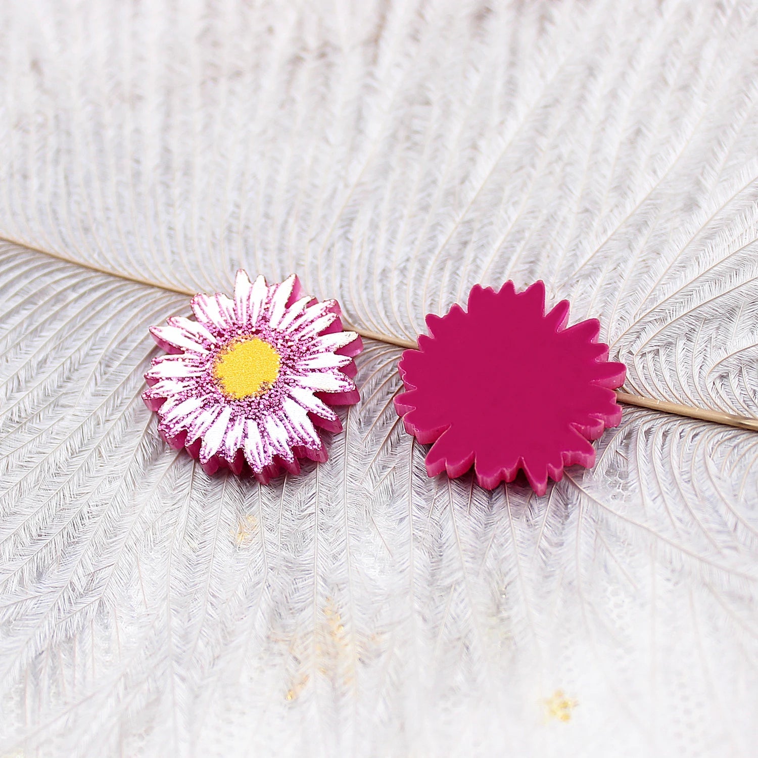 (Set of 10) PRS045AC1853 Cute Daisy Findings Laser Cut Acrylic Jewelry Making Handmade DIY accessories - SN Wigs & More