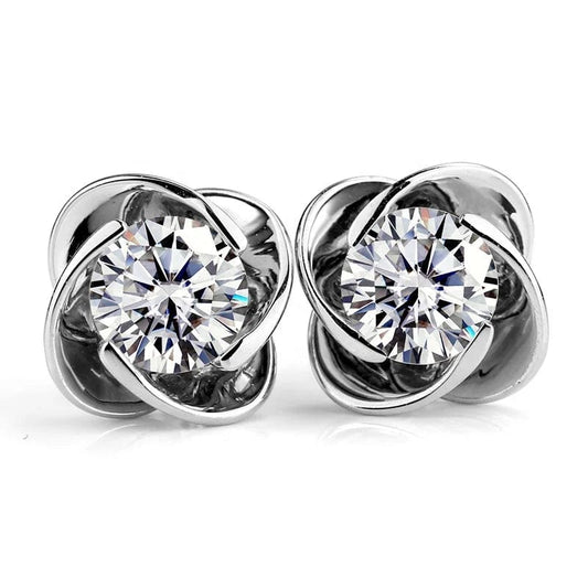 White flower shape 18k white gold moissanite diamond stud earring