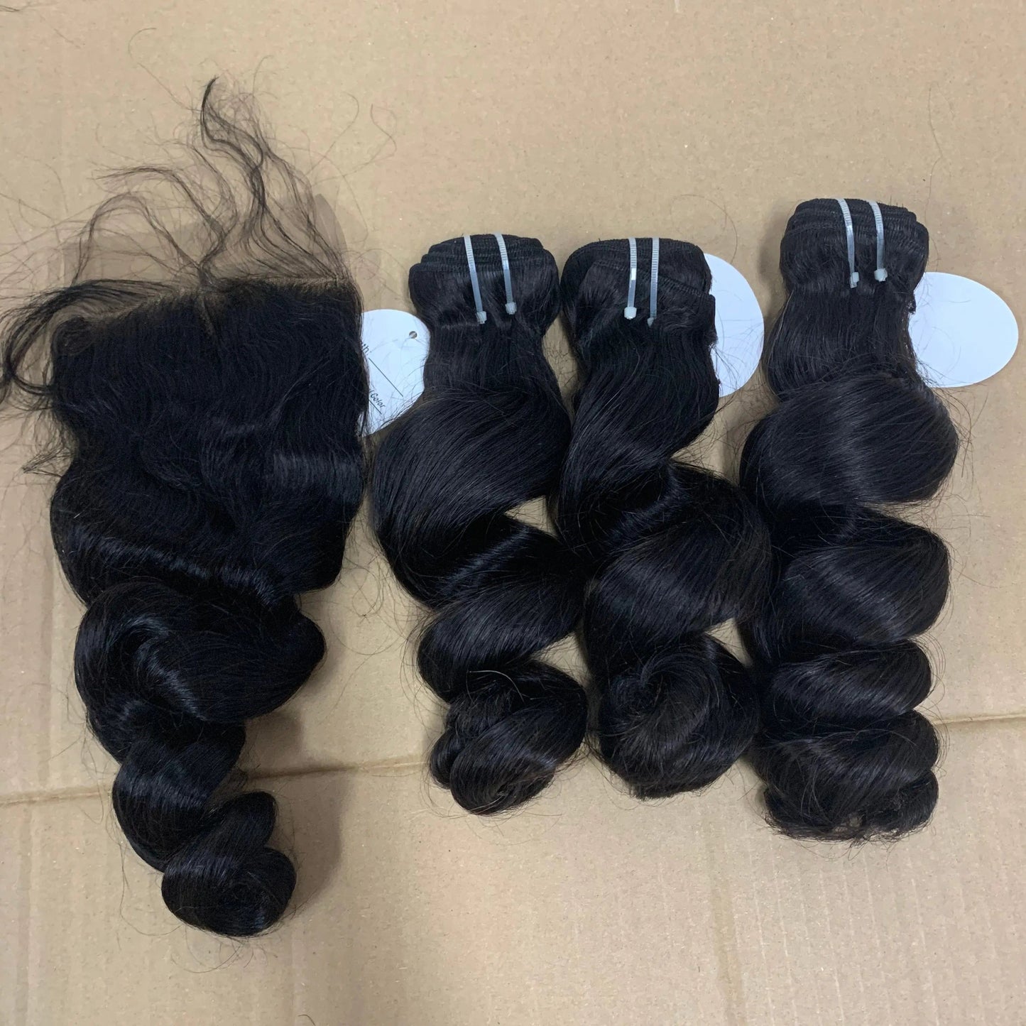 14 Inches / loose wave bundle 13x4 transparent lace frontal wigs