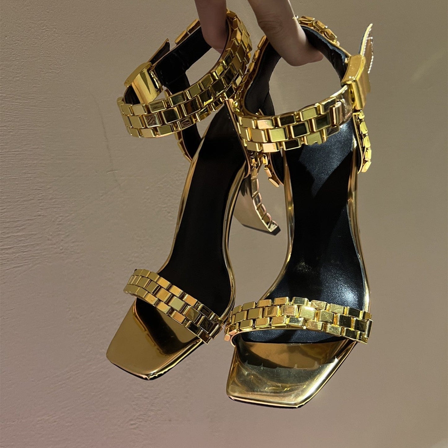 35 / Gold TX 2022 Spring and summer new leather metal strap square high heel fashion sandals