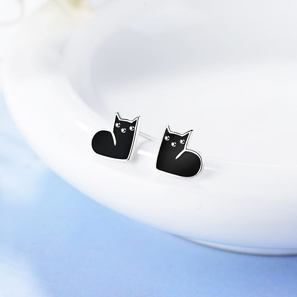 black Sweet Cute Black White Enamel Cat Stud Earrings for Women Girl Temperament Animal Earring Simple Jewelry Student Party Gift