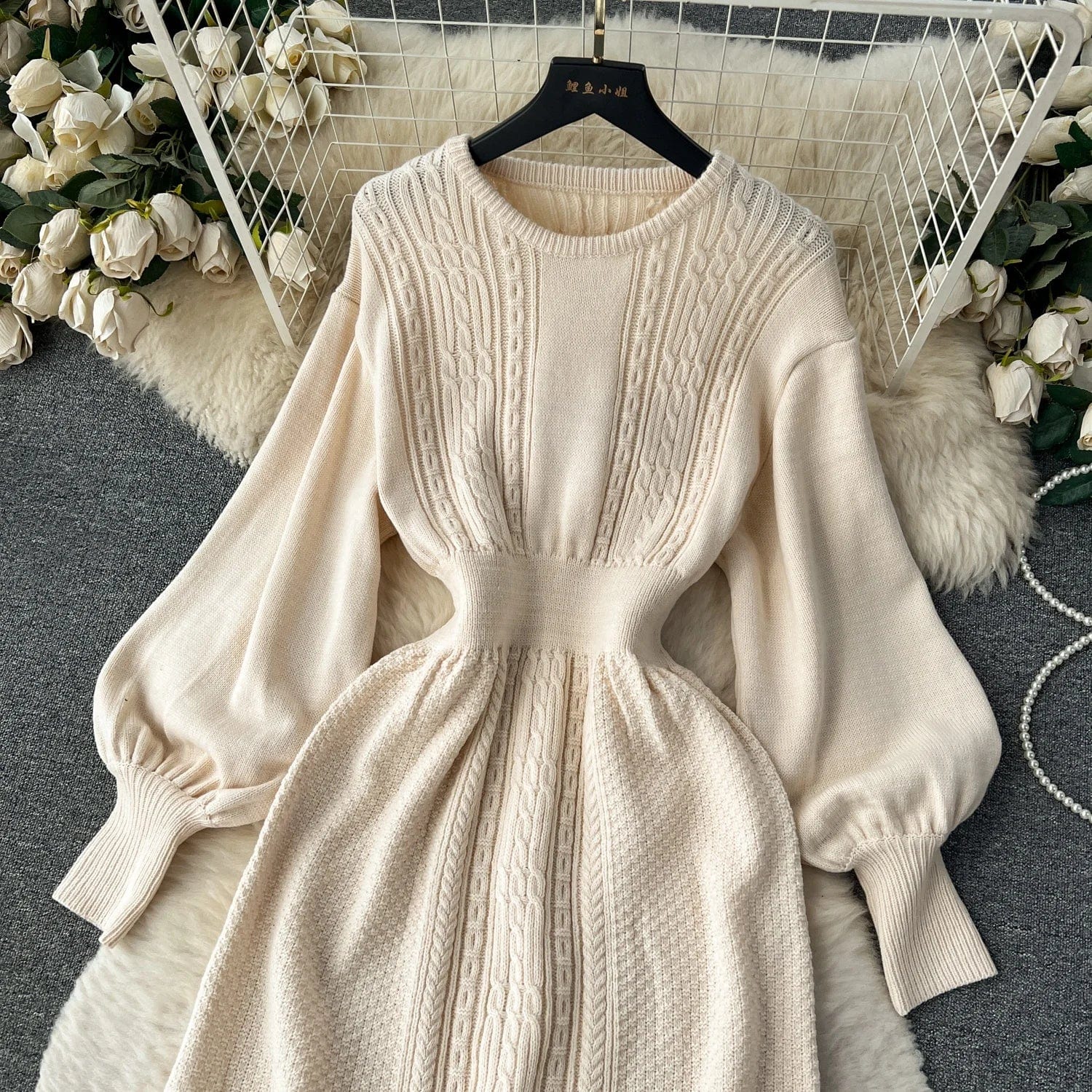 Fall And Winter New Sweater Round Neck Waisted Mid-Length Bubble Sleeve Knit Dresses