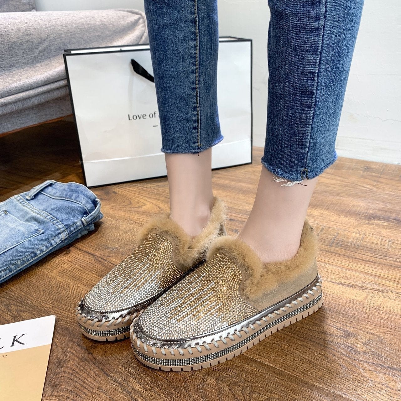 Fashion Platform Espadrilles Shoes Rhinestone Women Leather Thick Bottom Women Flats Round Toe Women Casual Furry Slip On Shoe