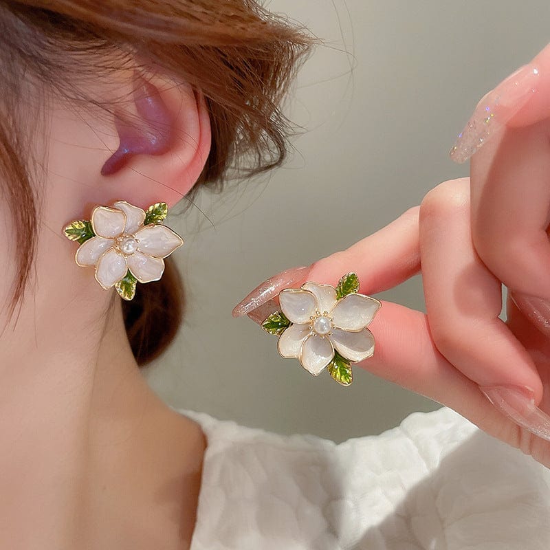 fashion quality oil drop flower shaped earrings stud