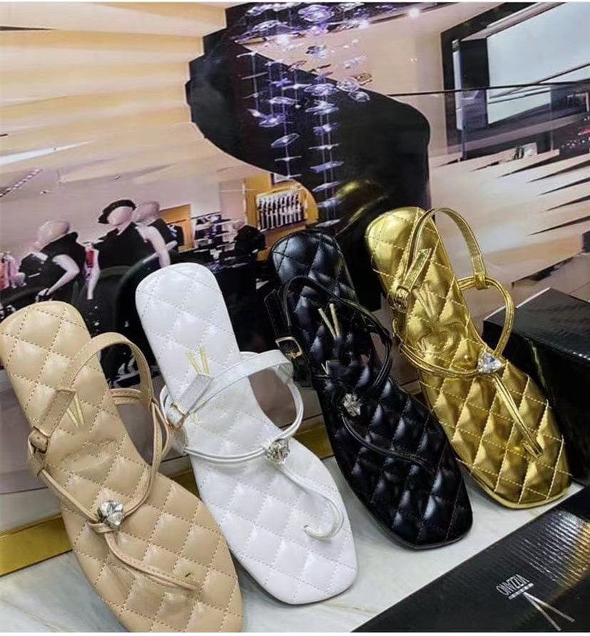 Fashion slipper shoes 2022 han edition hit the amazon in diamond new slippers sandals in the summer female model