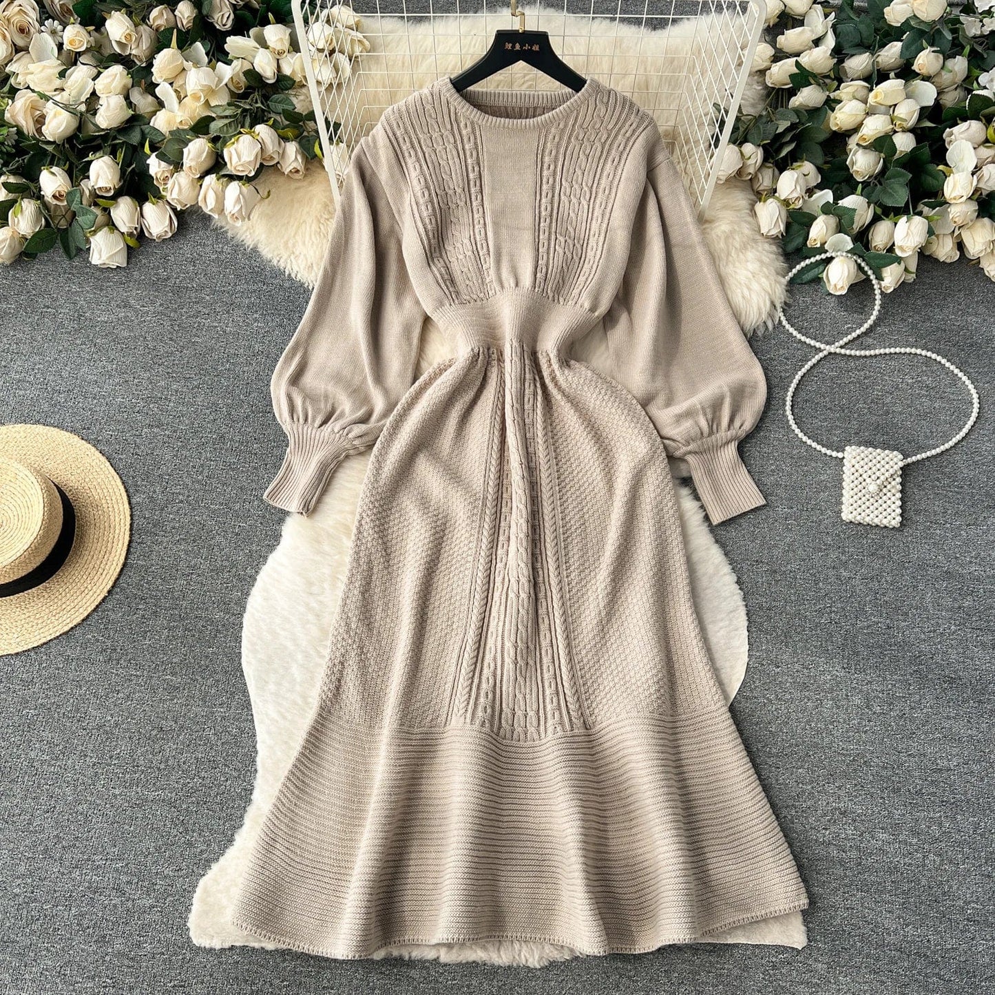 Free / Khaki Fall And Winter New Sweater Round Neck Waisted Mid-Length Bubble Sleeve Knit Dresses