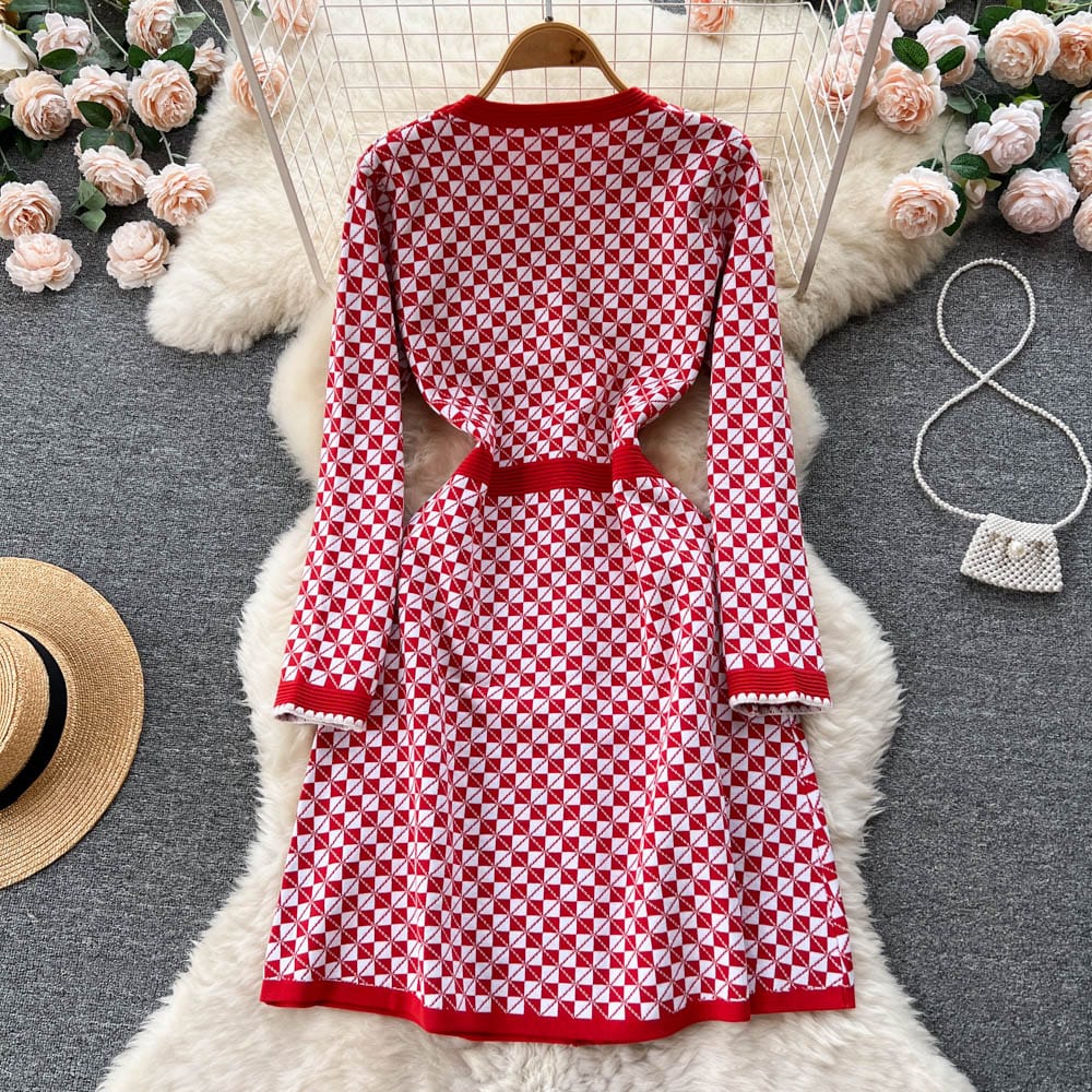 Free / Red Autumn Winter Chic Peter Pan Collar Long Sleeve Plaid Patchwork Knit Sweater A-Line Dresses Women Lady Elegant Slim Dress