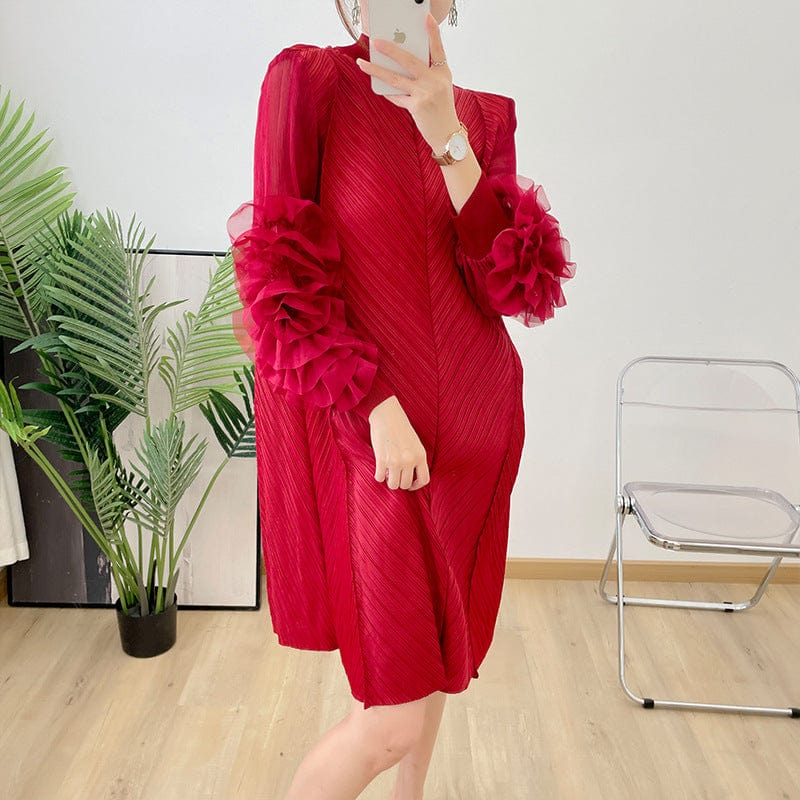 Free / Red OUDINA Wholesale Women's Dresses 2023 V-neck Bat Sleeve Printed Casual Elegant Dress Long Pleated Maxi Dress