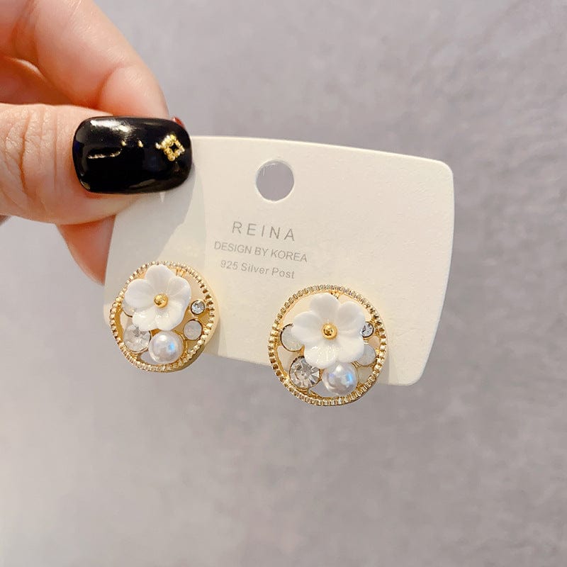 Gold Fashion Art Palace Restoring Ancient Super Fairy Flowers Stud Earrings Circle Contracted Earrings Jewelry Accessories