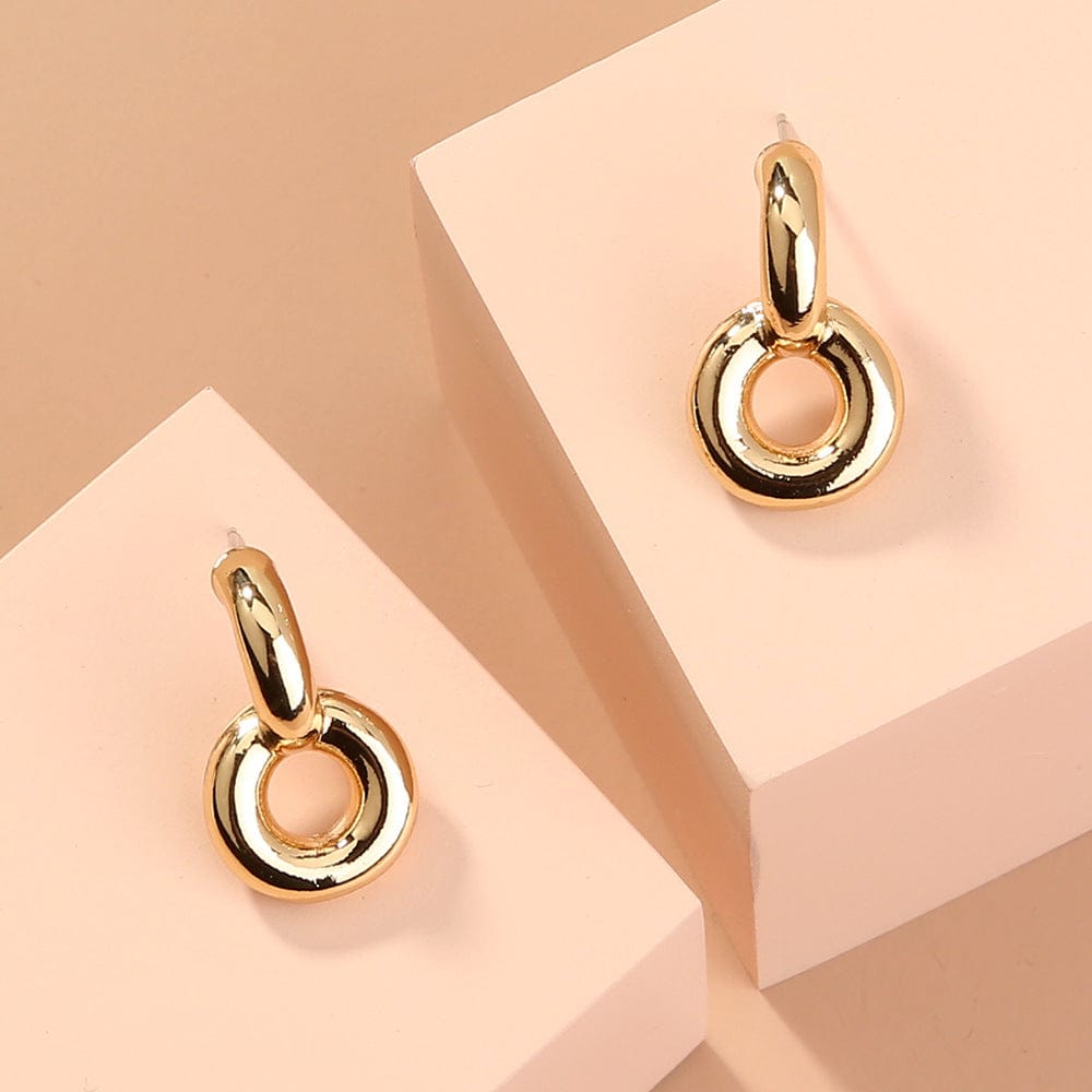 NE699 New Fashion Twisted Small Stud Earrings for Women Jewelry Hollow Geometry Round Circle Smooth Metal Exaggerated Earrings