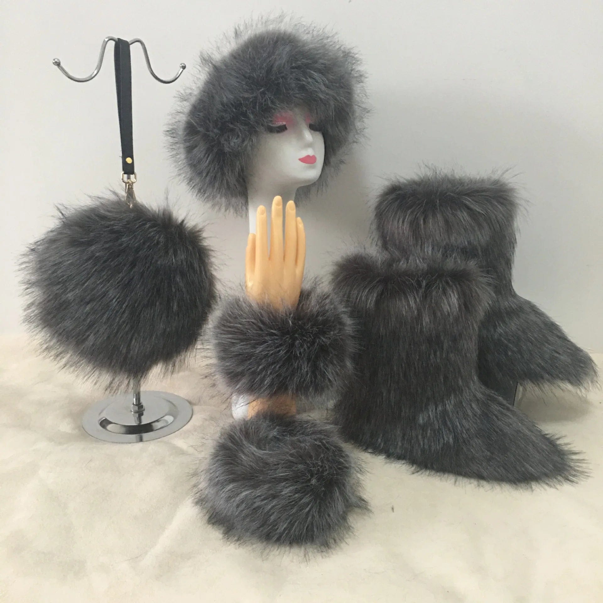 New Year fashion 4 pieces winter Snow boots for women shoes bag sleeves sets ladies faux fur boots matching fur purse furry boot