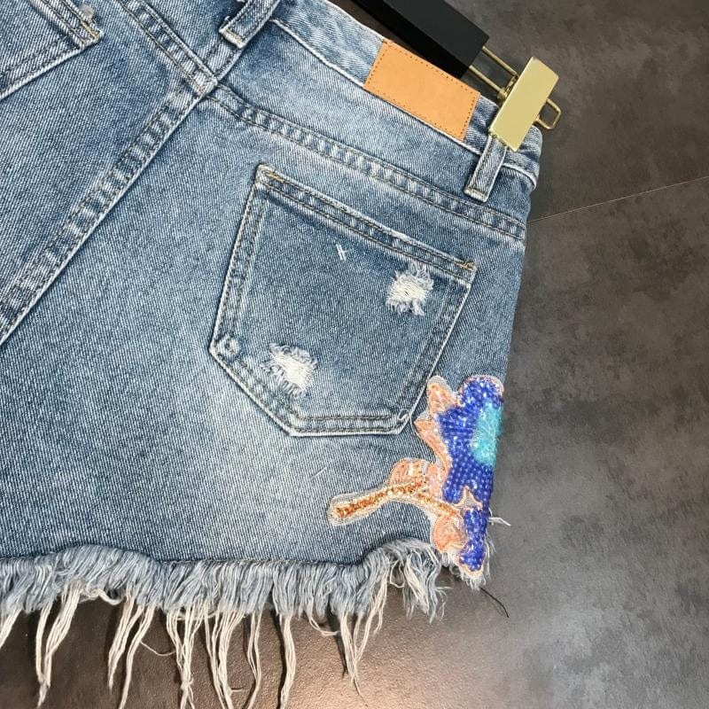 OUDINA Hot Selling Heavy Industry Patch Raw Edge Sequins Fashion Women's Denim Shorts For Woman