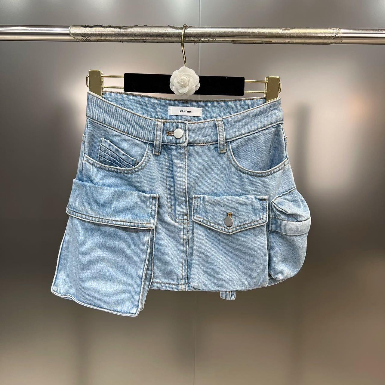 OUDINA Wholesale Hot Ladies Elegant Multi-pocket Mini Cargo Skirts Short Women's Denim Skirt