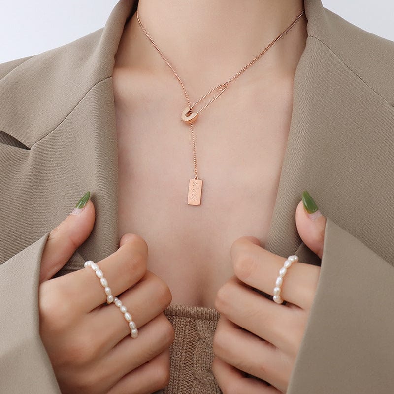 P484 rose gold pin letter square plate necklace Korea New Fashion Creative Pin Letter Square Necklace Women Chain Pendant Sweater Chain Necklaces Party Wedding Jewelry Gift