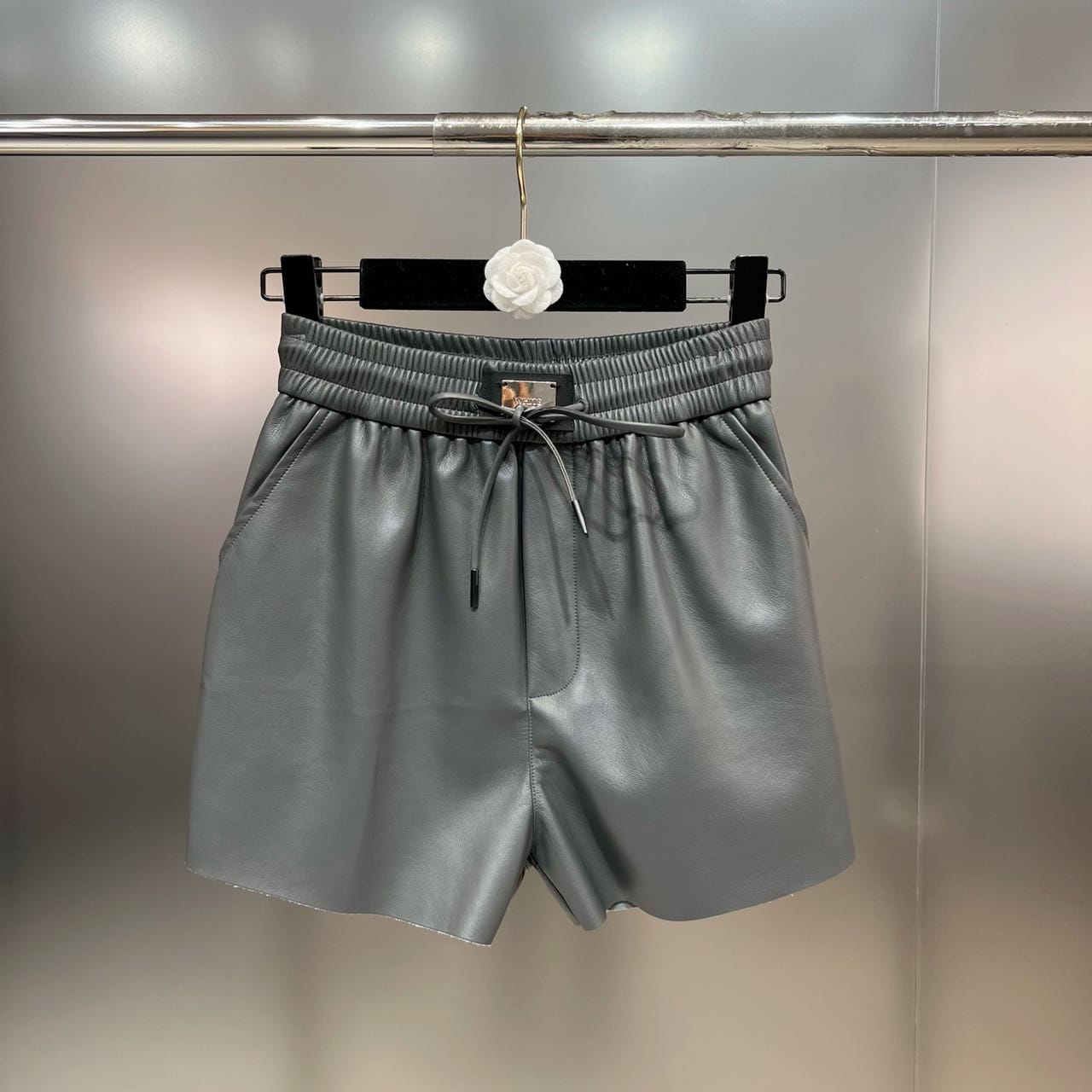 S / Gray OUDINA Street Fashion Elastic Waist Drawstring Casual Ladies Women Faux PU Leather Shorts