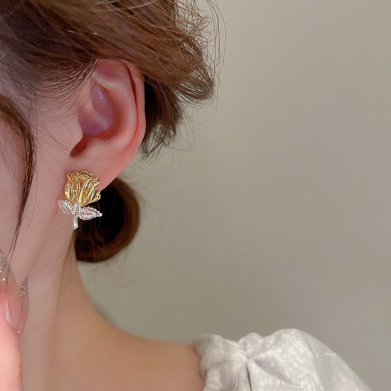 Trendy / Gold fashion quality stud rose flower earrings