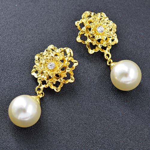 White Handmade earrings unique earings fashion flower jewelry for women new arrival designer earrings